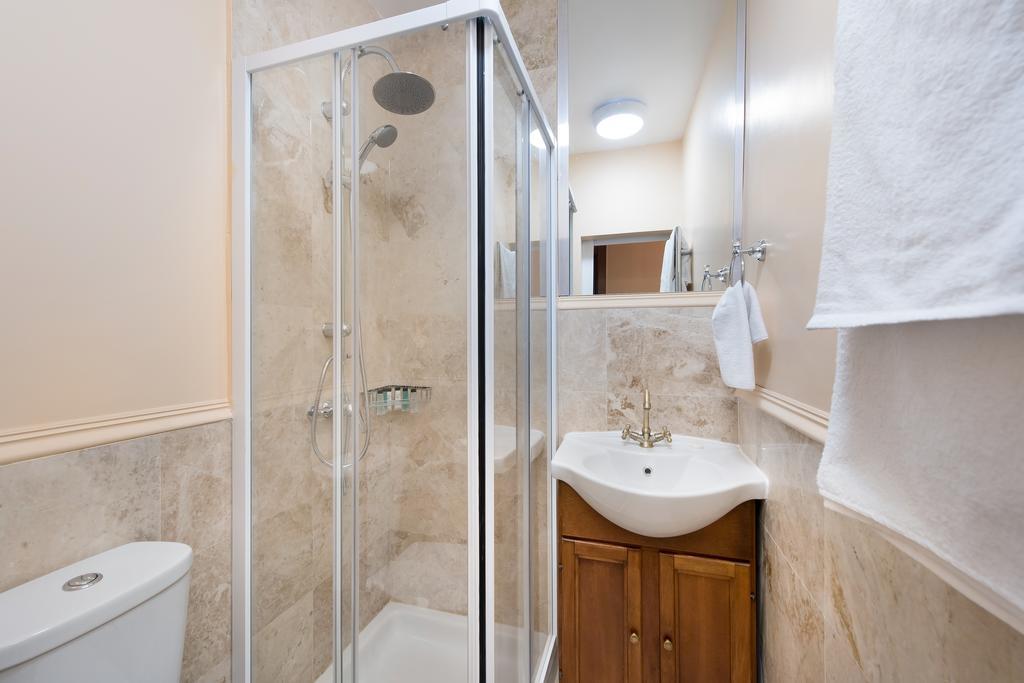 London Residence Ngoại thất bức ảnh